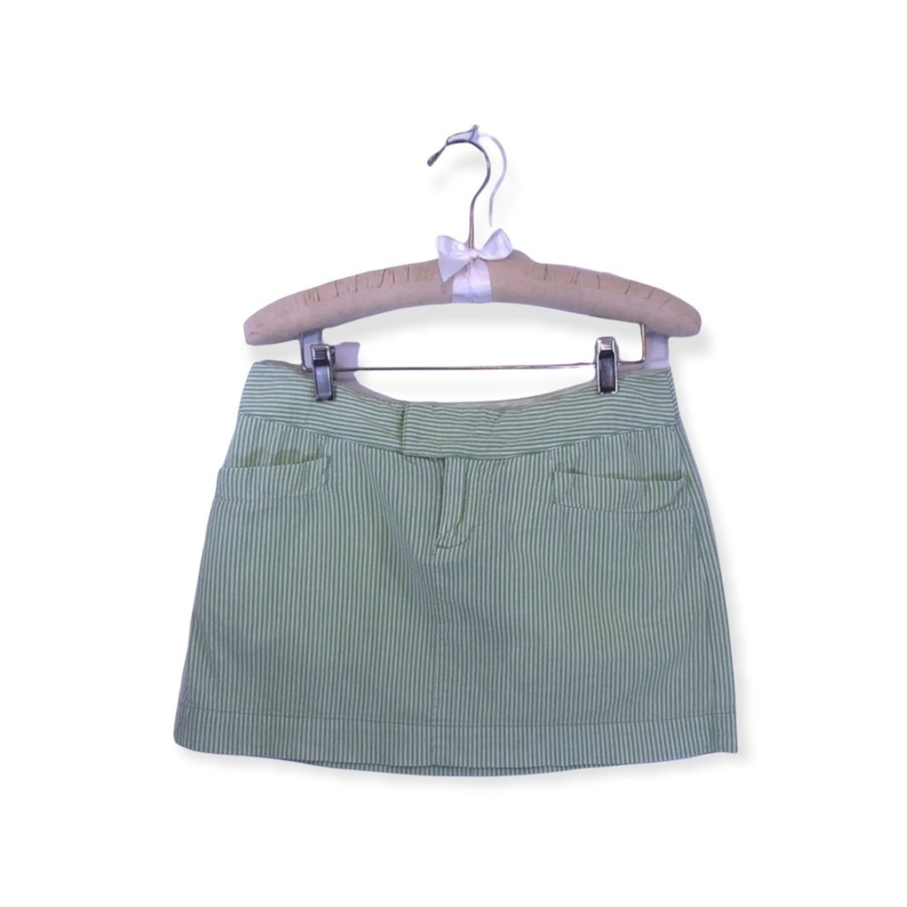 𝅺american Eagle Green gingham mini skirt Sz 2